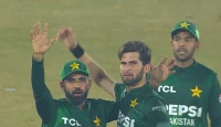 জিতলেও মেজাজ হারালেন পাক তারকারা! শ্রীলঙ্কাকে হারিয়ে ট্রফি জিতেও কেন এত নাটক?