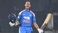 যশস্বী জয়সওয়ালের বড় সারপ্রাইজ! দক্ষিণ আফ্রিকা টি-টোয়েন্টির মাঝেই মুম্বাইয়ের জার্সিতে ঝড় তুলবেন তারকা