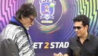 দুই কিংবদন্তির রম্য লড়াই: ক্রিকেট গড বনাম বলিউড শাহেনশা, ফিঙ্গার ক্রিকেটে কে চ্যাম্পিয়ন?