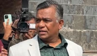 অস্ট্রেলিয়া পালানোর গুজব মিথ্যা প্রমাণ! বিসিবি সভাপতি বুলবুল আজই অফিসে, ভক্তরা হাফ ছাড়ল