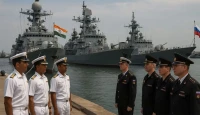 বঙ্গোপসাগরে জোড়া ধাক্কা! ভারত-রাশিয়ার ‘মিলান ২০২৬’ নৌ মহড়া শুরু—যুদ্ধজাহাজ আসছে বিশাখায়!