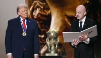 ট্রাম্পের শান্তি পুরস্কার নিয়ে ফিফায় বিস্ফোরক বিতর্ক! পদক বাতিলের দাবি, তোলপাড় বিশ্ব ফুটবল