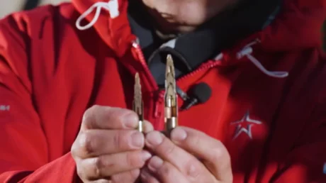 রাশিয়ান অস্ত্র জায়ান্ট অগ্রগামী অ্যান্টি-ড্রোন রাউন্ড প্রদর্শন করে (ভিডিও)