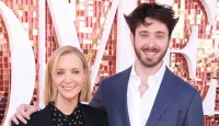 Lisa Kudrow Returns to Emmys Red Carpet With Son Julian Stern After Seven-Year Absence