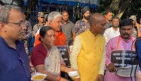 পরমাণু কর্মসূচিতে বিচ্যুতি ঘটে নি; হৈচৈ করে লাভ নেই: ইরান