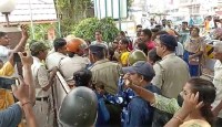 গণধর্ষণের প্রতিবাদে থানা ঘেরাও বিজেপির, পালটা লাঠিচার্জ পুলিশের, টিটাগড়ে তুলকালাম