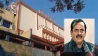 ভেঙে ফেলা হচ্ছে ডিপজলের পর্বত সিনেমাহল