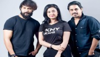 সাড়া ফেলেছে ‘লোকাল’,  মুক্তি ঈদে