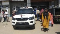 কাশ্মীরে জঙ্গিদের গুলিতে ঝাঁঝরা হিন্দু শিক্ষিকা! হাঁসপাতালেই মৃত্যু