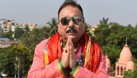 জমি ধরে রাখতে কোদাল, বেলচা লাগবেই’, পঞ্চায়েত ভোটের আগে মদন মিত্রের মন্তব্যে বিতর্ক