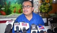 পশ্চিমবঙ্গে নৈরাজ্যের পরিস্থিতি, সরকার বিশৃঙ্খলা সৃষ্টি করতে চাচ্ছে : বিকাশরঞ্জন ভট্টাচার্য