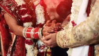 ৬০ জন পুলিশ দাঁড়িয়ে থেকে বিয়ে দিলেন দলিত পাত্র ও উচ্চবর্ণের পাত্রীর! দিলেন উপহারও