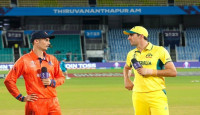 নেডারল্যান্ডসের বিপক্ষে টস জিতে ব্যাটিংয়ে অস্ট্রেলিয়া