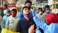 ফের রুখে দিতে হবে করোনাকে, কেন্দ্র-রাজ্য একযোগে লড়াইয়ের বার্তা স্বাস্থ্যমন্ত্রীর