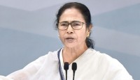 দাদার সংসার ভেঙে যাচ্ছিল, অজানা গল্প শোনালেন মমতা