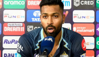 আইপিএলে গুজরাট ছেড়ে মুম্বাইতে ফিরছেন হার্দিক পান্ডিয়া