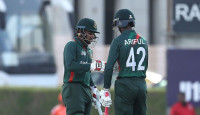 শিবলী ও আরিফুলের ব্যাটে ভর করে বড় সংগ্রহের পথে বাংলাদেশ