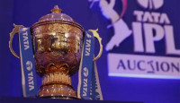 বোলারদের সুবিধা দিতে আইপিএলে নতুন নিয়ম