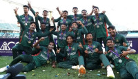 এশিয়া কাপজয়ী ক্রিকেটাররা পাচ্ছেন ১ লাখ টাকা করে বোনাস 