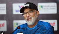 ব্যাট কোম্পানি ‘এমকেএস’ চালু করায় দুই ক্রিকেটারকে শুভ কামনা হাথুরুসিংহের