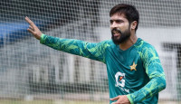 ভিসা জটিলতায় দলের সঙ্গে আয়ারল্যান্ড যেতে পারেননি মোহাম্মদ আমির