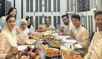 হিন্দু হয়েও ইফতার করলেন মিম