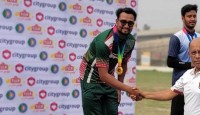নিষেধাজ্ঞা থেকে ফিরে স্বর্ণ জিতলেন রোমান সানা