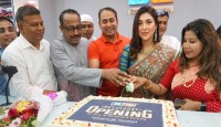 পাবনায় ঈশ্বরদী গ্রীণসিটিতে ফ্যাশন ব্রান্ড বিটুর আউটলেট উদ্বোধন করলেন অপু বিশ্বাস
