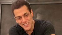 সিনেমা ‘কেউ না দেখুক’ এমন প্রার্থনা করেছেন সালমান