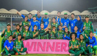 দক্ষিণ আফ্রিকাকে হোয়াইটওয়াশ করে ইতিহাস গড়লো পাকিস্তানের মেয়েরা