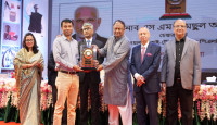 জাতীয় রপ্তানি ট্রফি পেল ওয়ালটন