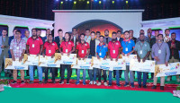 প্রতিষ্ঠানের অগ্রগতিতে বিশেষ অবদান, ২১৭ জনকে পুরস্কৃত করলো ওয়ালটন