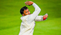 বোলিংয়ে নিষিদ্ধ হলেন সাকিব আল হাসান