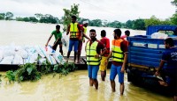 বন্যার্তদের পাশে নরসিংদী জেলা মানব সেবা সংঘ”