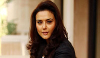 দেড় দশক পর ফিরছেন প্রীতি জিনতা