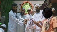 উত্তরা পশ্চিম থানায় ইসলামী আন্দোলনের পক্ষ থেকে ঈদ উপহার সামগ্রী বিতরণ