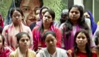 ইডেন কলেজে নোংরা রাজনীতি চায় না আন্দোলনরত শিক্ষার্থীরা