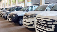 বন্দরে আটকা যে ৫০ সাবেক এমপি’র বিলাসবহুল গাড়ি