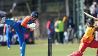 ভারতকে টি-টোয়েন্টিতেই হারিয়ে চমকে দিলো জিম্বাবুয়ে