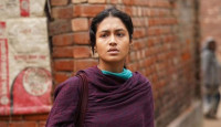 বোনকে খুঁজে পেতে ফেসবুক লাইভে ফারিন