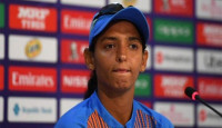 ভারতের অধিনায়ক হরমনপ্রীতকে ম্যাচ ফির ৭৫ শতাংশ জরিমানা