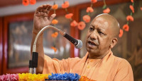 যুবকদের মাদকমুক্ত অভিযানে যোগ দেওয়ার জন্য আহ্বান জানালেন যোগী