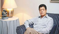 নায়ক ফারুকের ৫ হাজার কোটি টাকার ঋণ, সত্যতা কতটুকু?