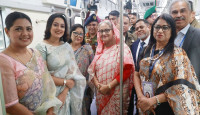 প্রধানমন্ত্রীর মেট্রোরেল যাত্রায় রিয়াজ-তিশাসহ একঝাঁক তারকা